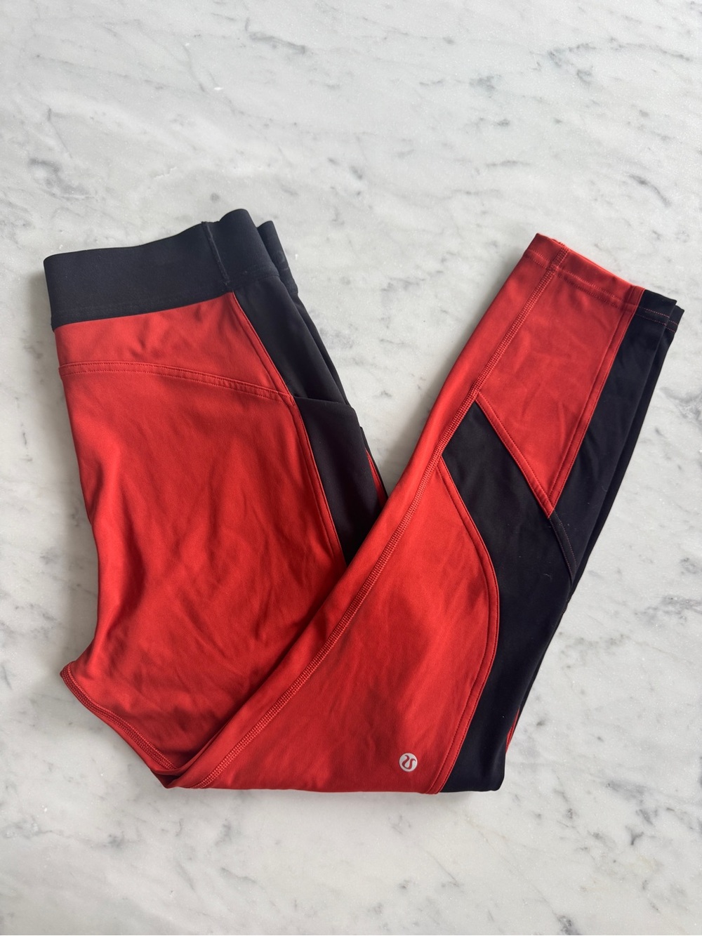 lululemon Box It Out Tight in Red Black ‘Bonfire’ Performance Leggings